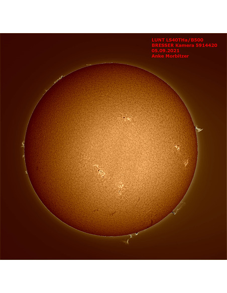 Lunt LS40THa/B1200 H-alpha solar telescope - 3