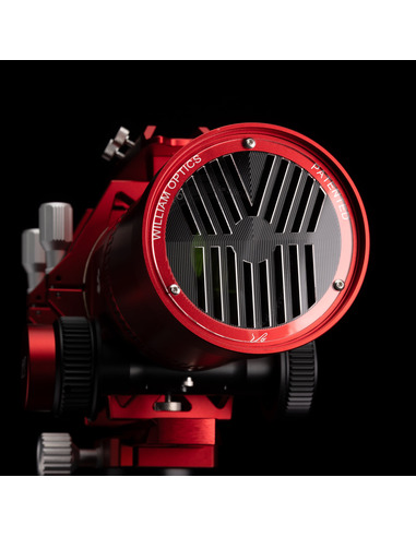 William Optics RedCat 71 WIFD - 71mm F4.9 Petzval Refractor Telescope - 6